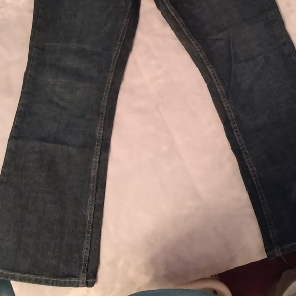 Instant Slim Jeans in Dark Wash - Picture 4 of 10